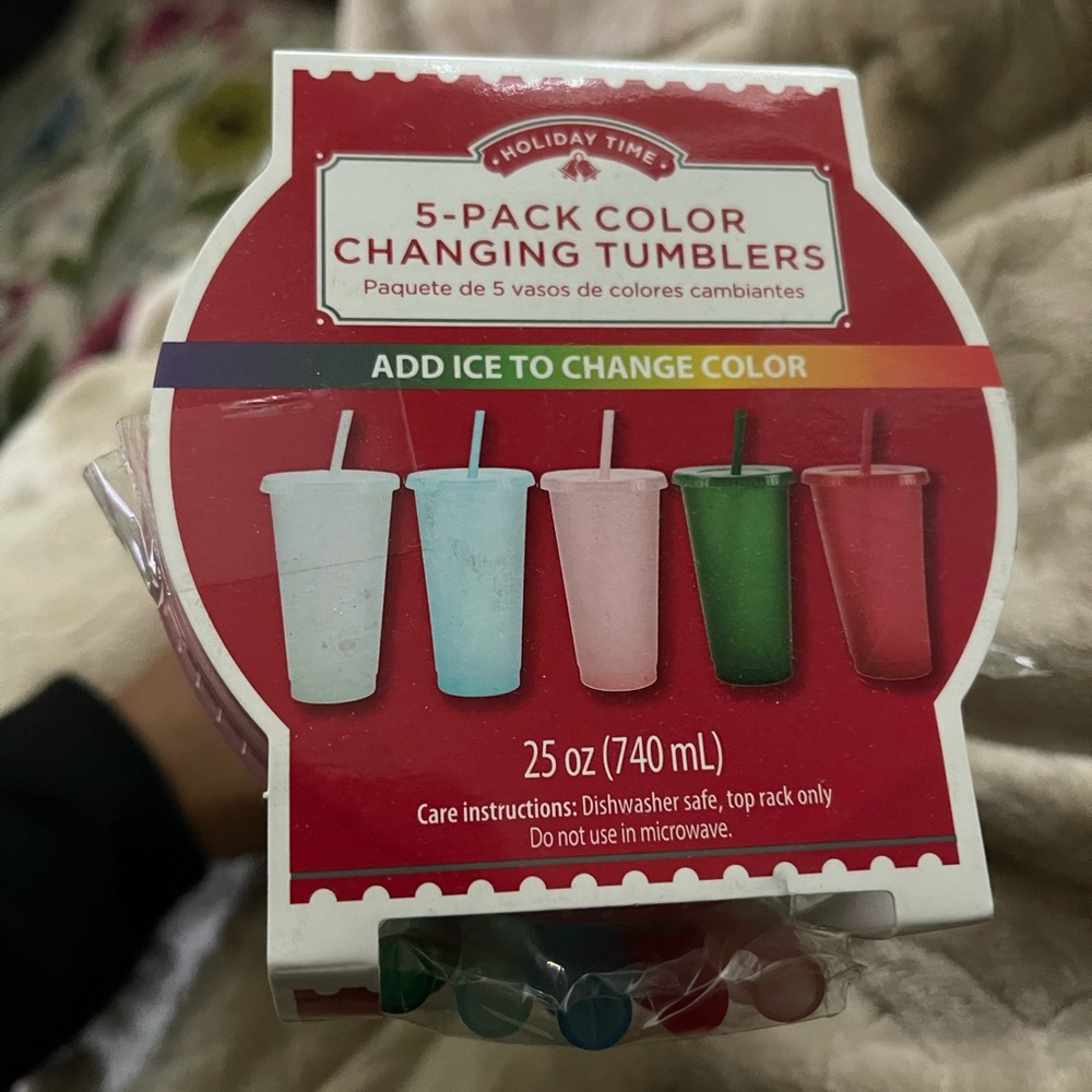 Holiday Time: Color-Changing Tumbler Set: Brand New!!! - Picture 2 of 3